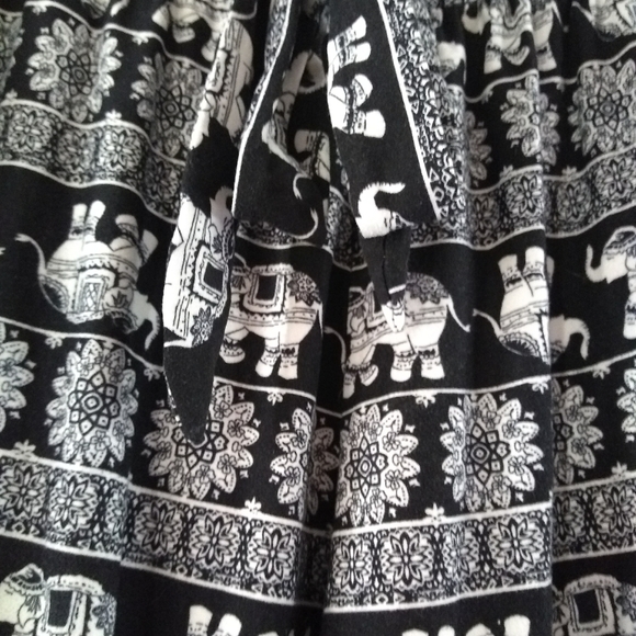 Elephant palazzo pants - Picture 2 of 2